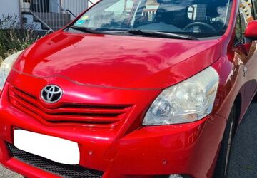 Toyota Verso 300.765 km 2.950 &euro; Erlangen 91058