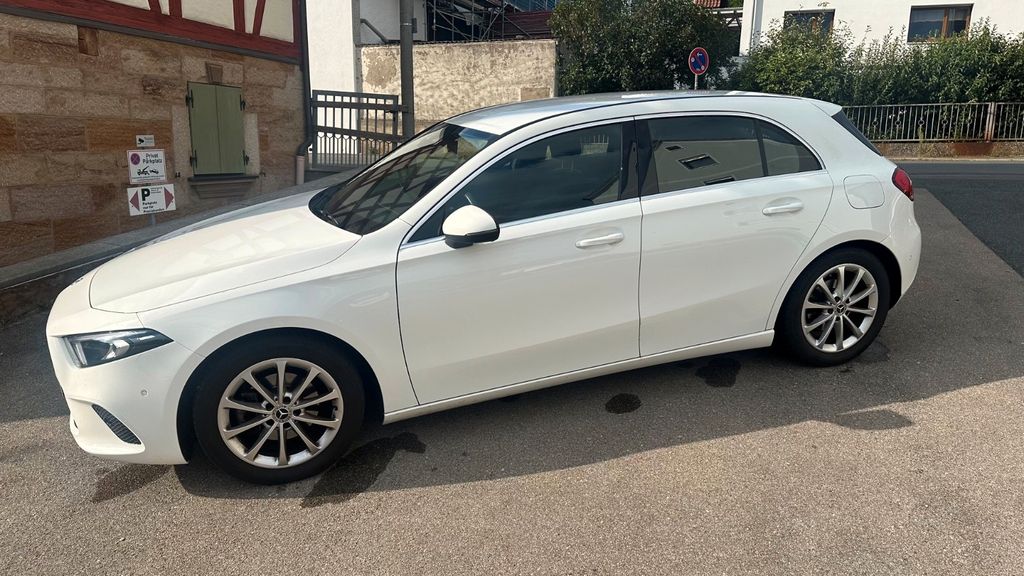 Mercedes-Benz A 180 48.000 km 19.990 &euro; Veitsbronn 90587