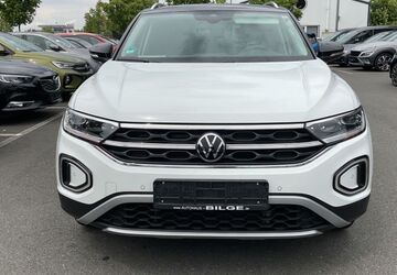 VW T-Roc 33.408 km 17.877 &euro; Fürth 90763