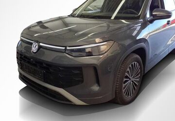 VW Tayron 19.653 km 38.190 &euro; Fürth 90763