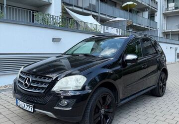 Mercedes-Benz ML 350 283.000 km 8.500 &euro; Fürth 90763
