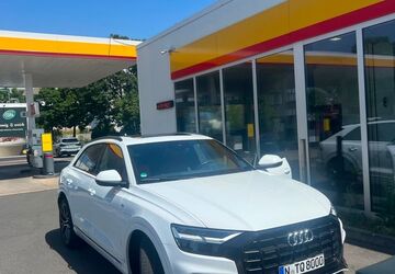 Audi Q8 123.000 km 46.900 &euro; Fürth 90763