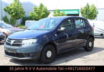 Dacia Sandero 105.000 km 2.300 &euro; Fürth (bei Nürnberg) 90763