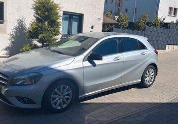Mercedes-Benz A 180 136.000 km 8.300 &euro; Neustadt Aisch 91413