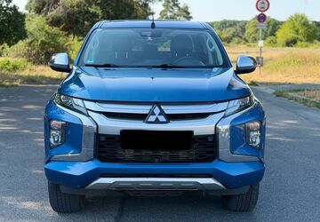 Mitsubishi L200 350.000 km 16.400 &euro; Fürth 90763
