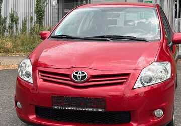 Toyota Auris 146.000 km 4.490 &euro; Fürth 90763